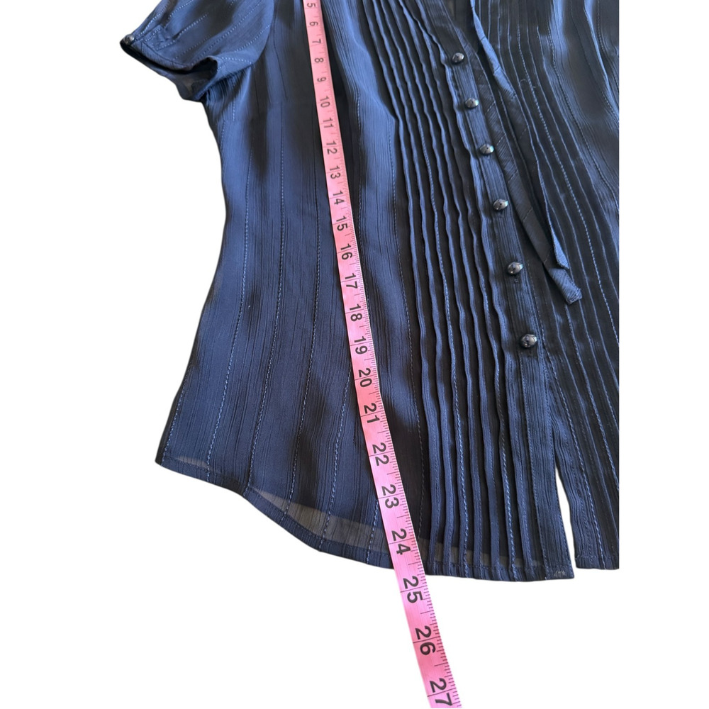 LOFT Ann Taylor Sheer Blouse Navy Pleated Front Short Sleeve Button Top Size 8 - Picture 7 of 9